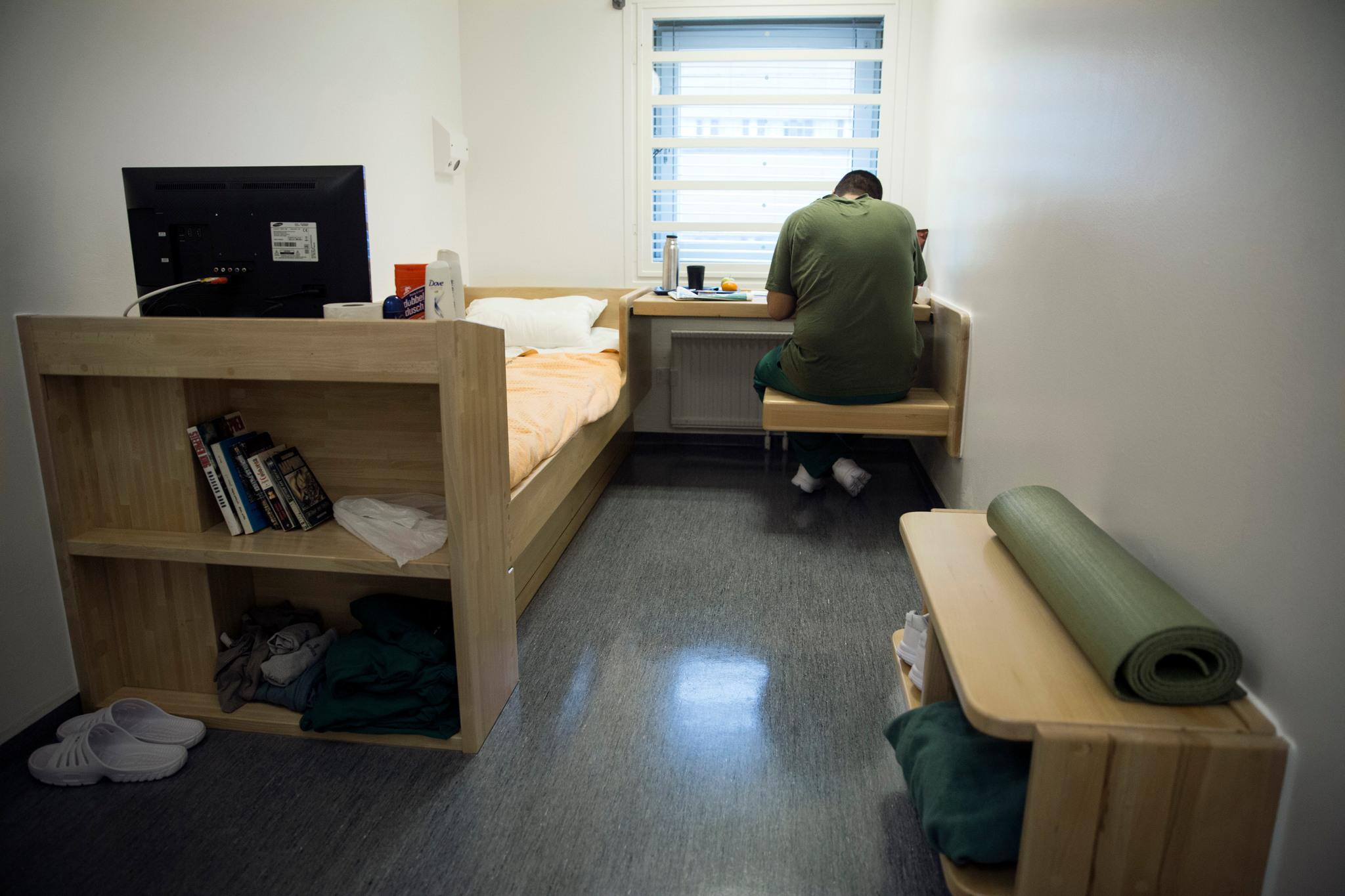 Камера в шведской тюрьме. Шведское правосудие считает снижение рецидива одной из своих основных задач.